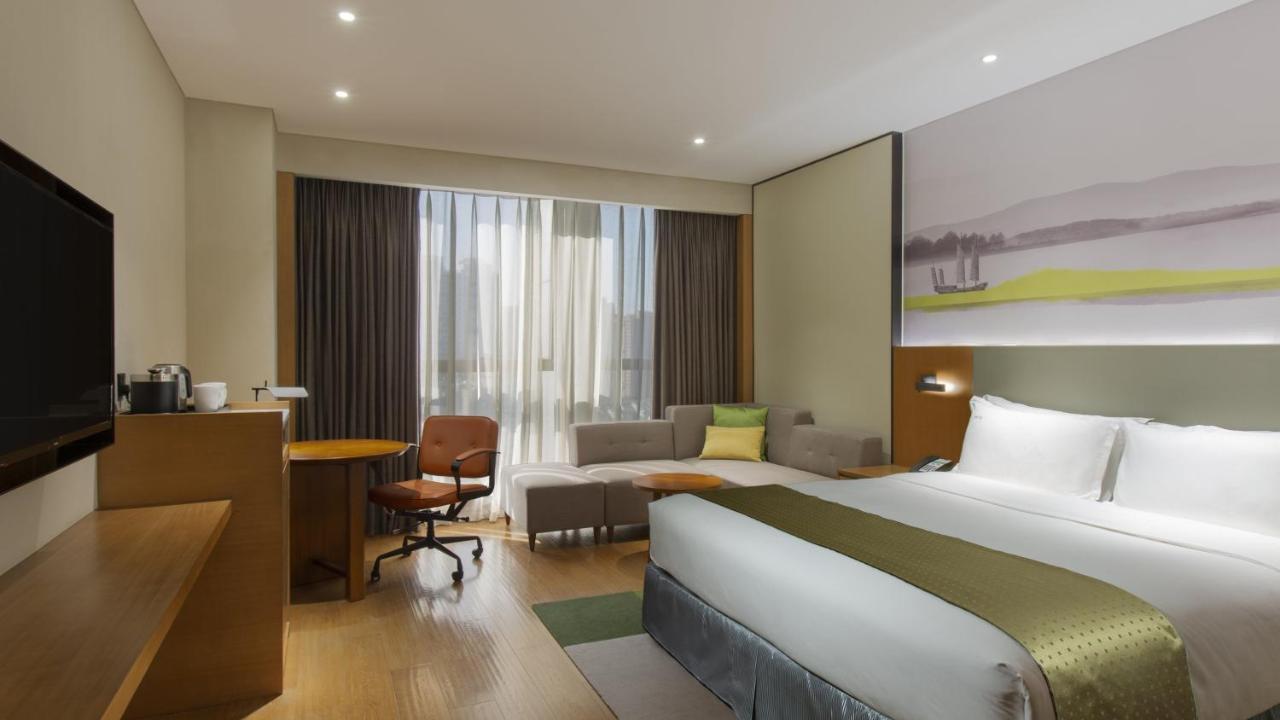Holiday Inn & Suites Tianjin Downtown By Ihg,Tianjin Drum Tower,Joycity Shopping Mall,Tianjin Ancient Cultural Street,Haihe River,The Porcelain House,Convenient Access To Tianjin Binhai International Airport Экстерьер фото