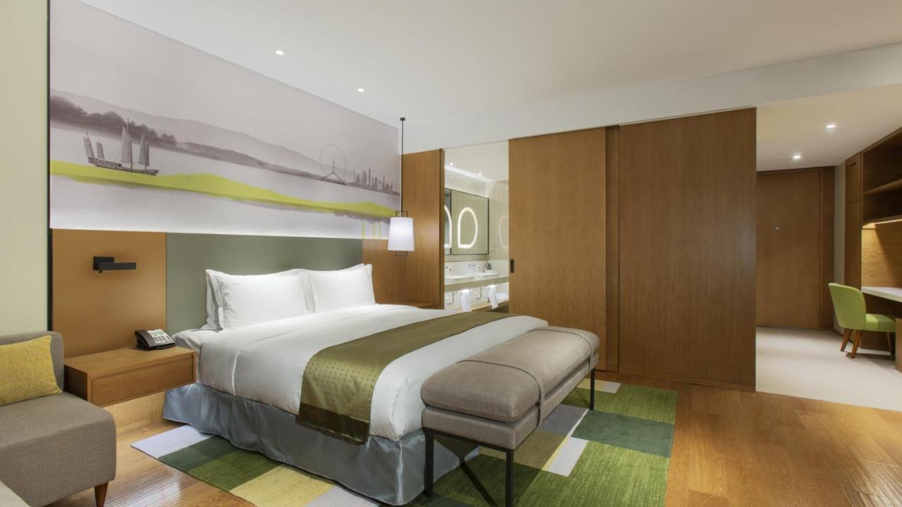 Holiday Inn & Suites Tianjin Downtown By Ihg,Tianjin Drum Tower,Joycity Shopping Mall,Tianjin Ancient Cultural Street,Haihe River,The Porcelain House,Convenient Access To Tianjin Binhai International Airport Экстерьер фото
