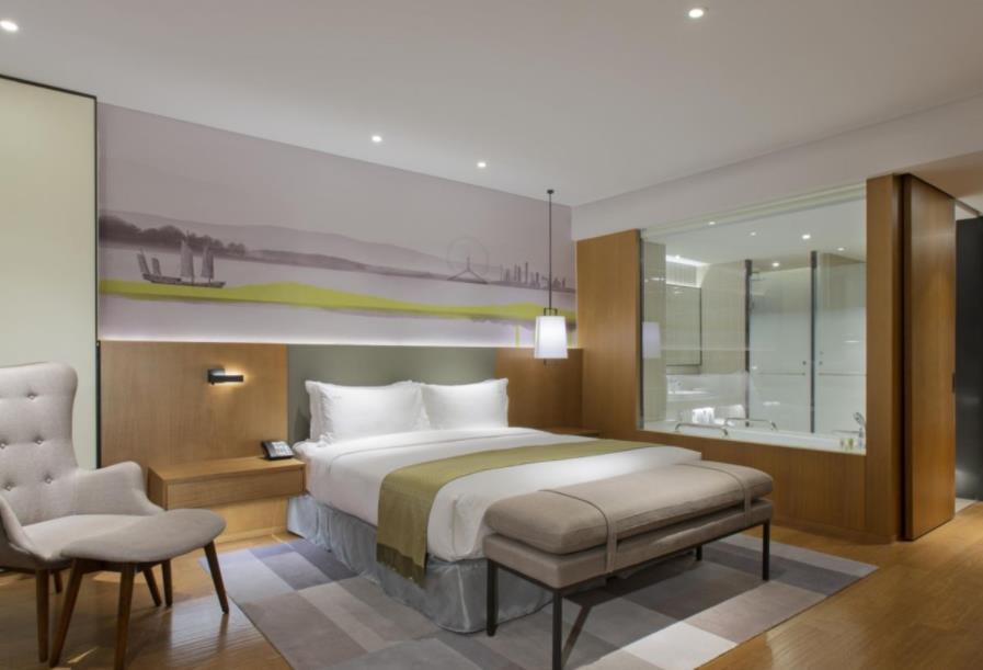 Holiday Inn & Suites Tianjin Downtown By Ihg,Tianjin Drum Tower,Joycity Shopping Mall,Tianjin Ancient Cultural Street,Haihe River,The Porcelain House,Convenient Access To Tianjin Binhai International Airport Экстерьер фото