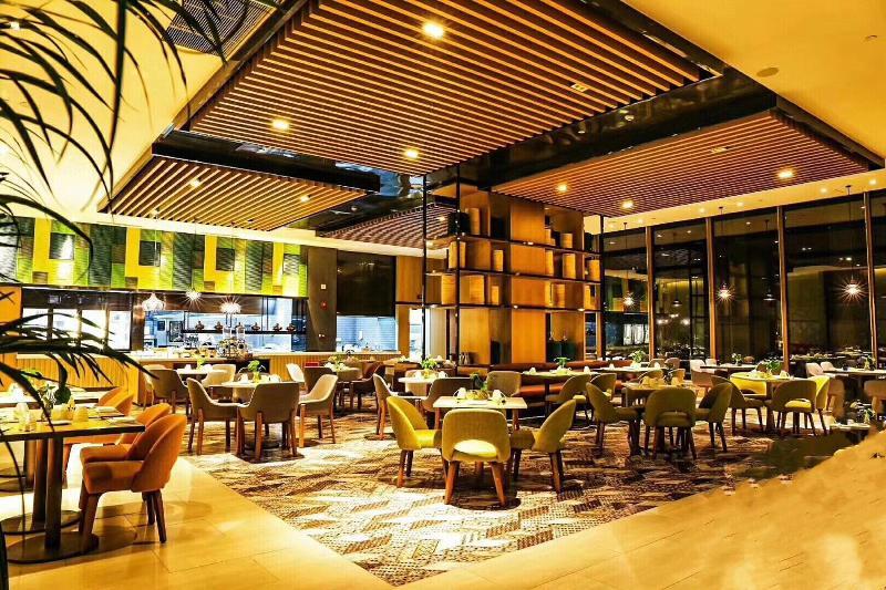 Holiday Inn & Suites Tianjin Downtown By Ihg,Tianjin Drum Tower,Joycity Shopping Mall,Tianjin Ancient Cultural Street,Haihe River,The Porcelain House,Convenient Access To Tianjin Binhai International Airport Экстерьер фото